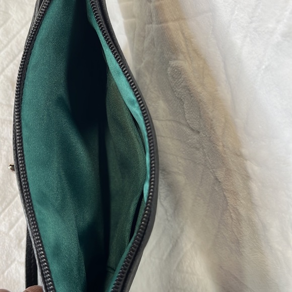 NWT Coach Park Leather Medium Wristlet in Black - Picture 6 of 9